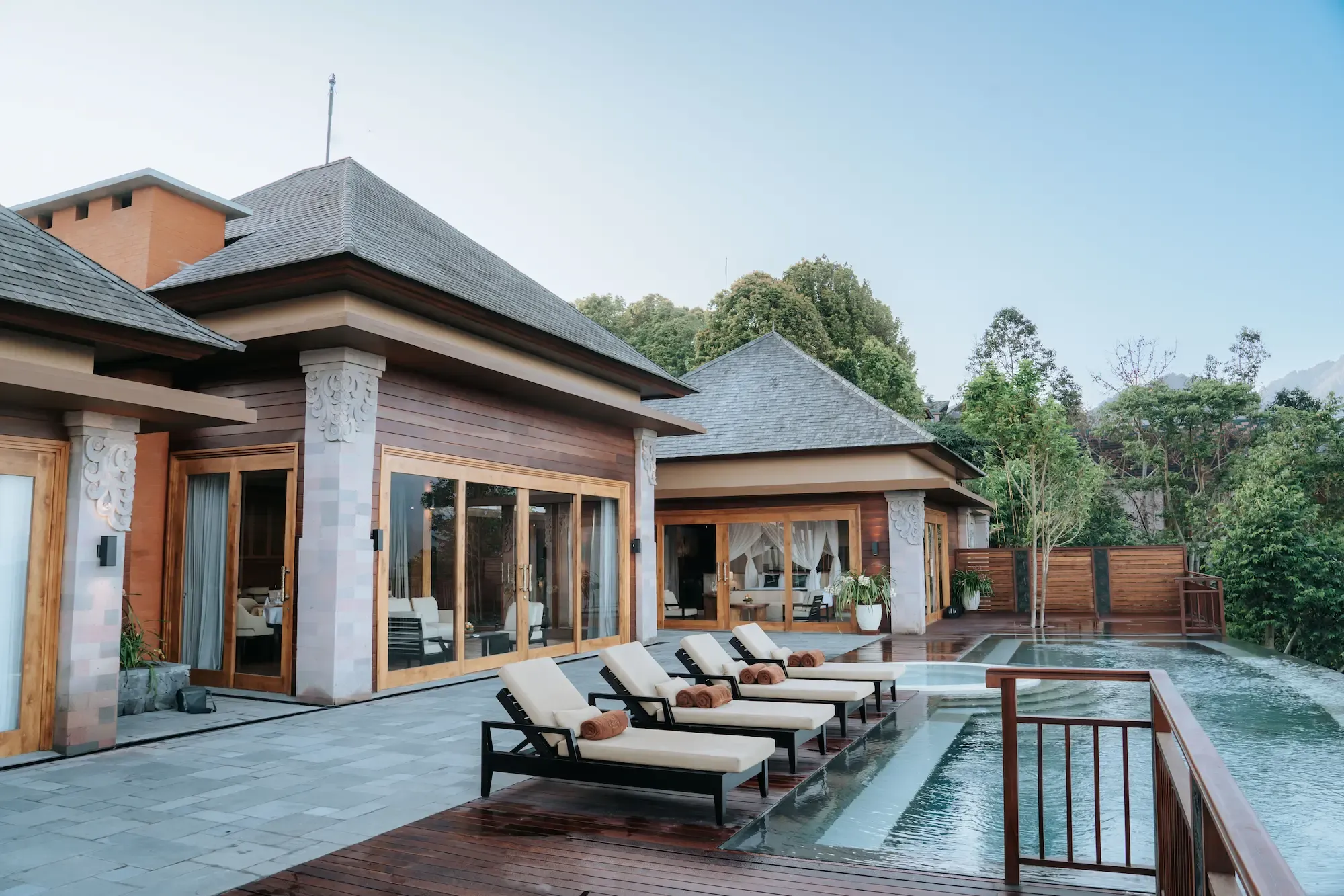 Elevate Palace